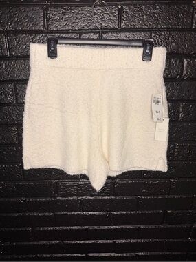 NWT Abercrombie Cozy Fuzzy Knit Lounge Shorts - Cream